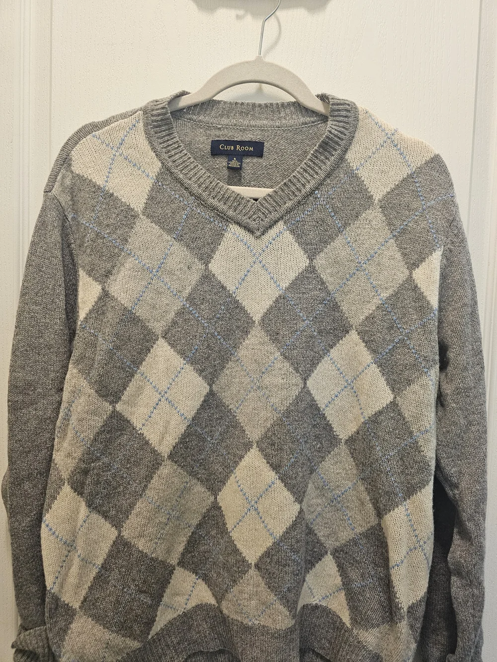 Club Room Gray, Cream & Light Blue Argyle V-Neck Sweater